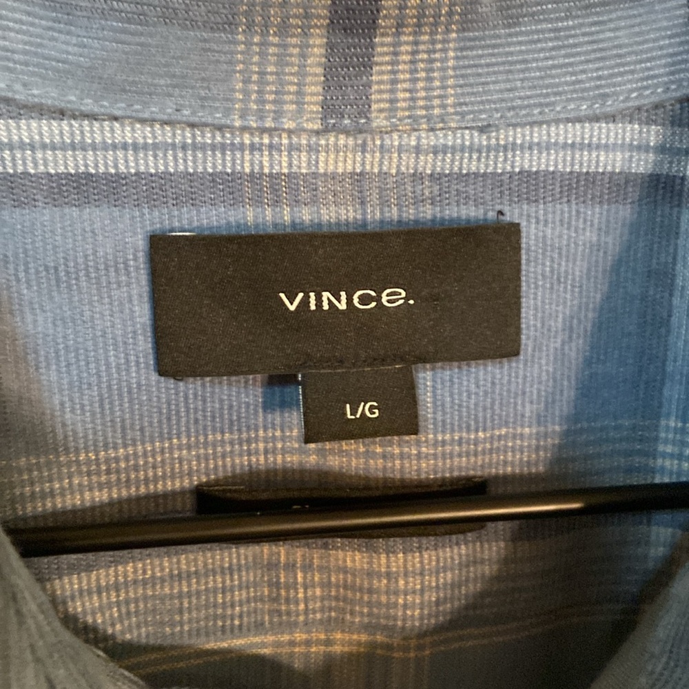 🔥EC🔥Vince 100% Cotton Finely Thin Corduroy Button Up Shirt. - Picture 2 of 6